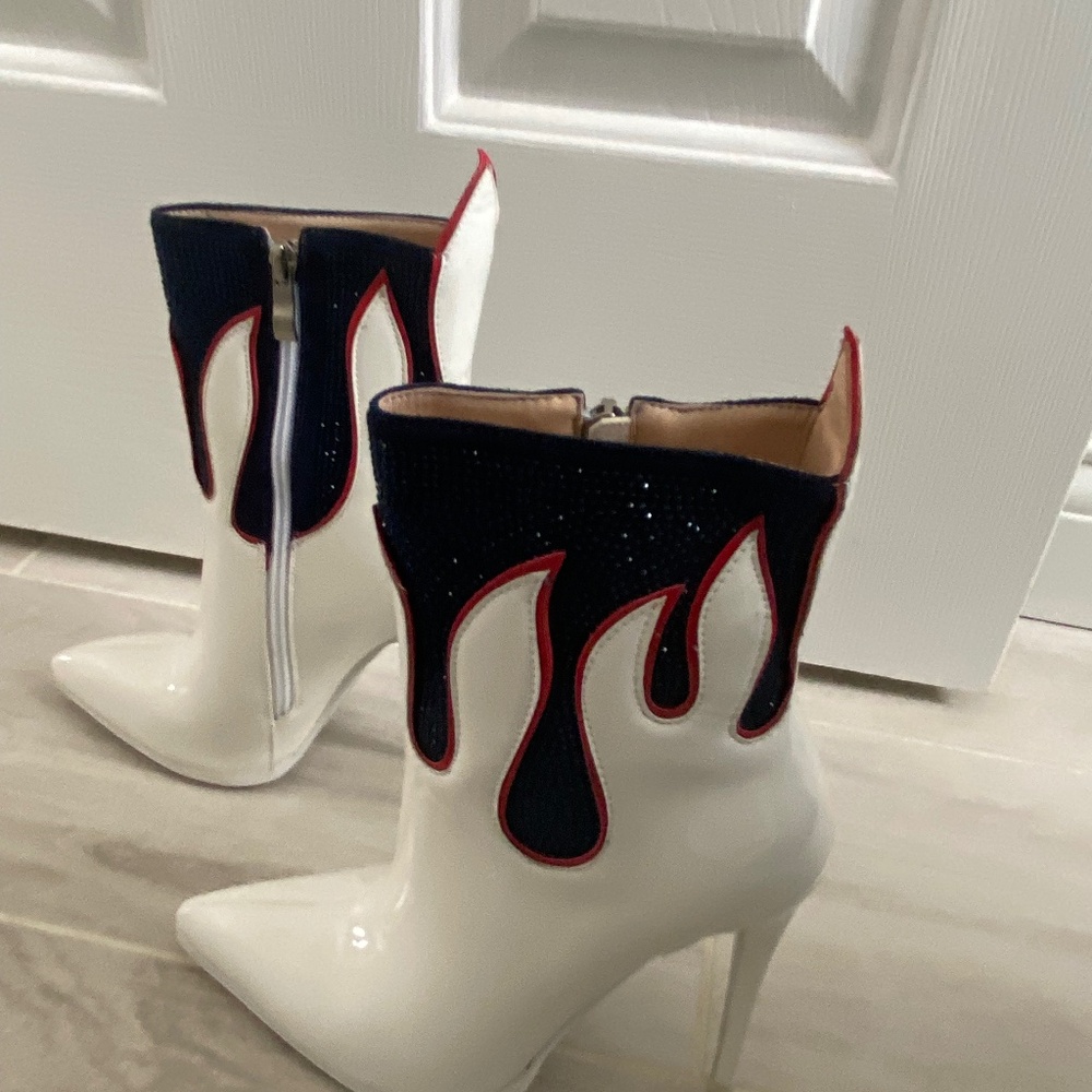 Azalea Wang Boots